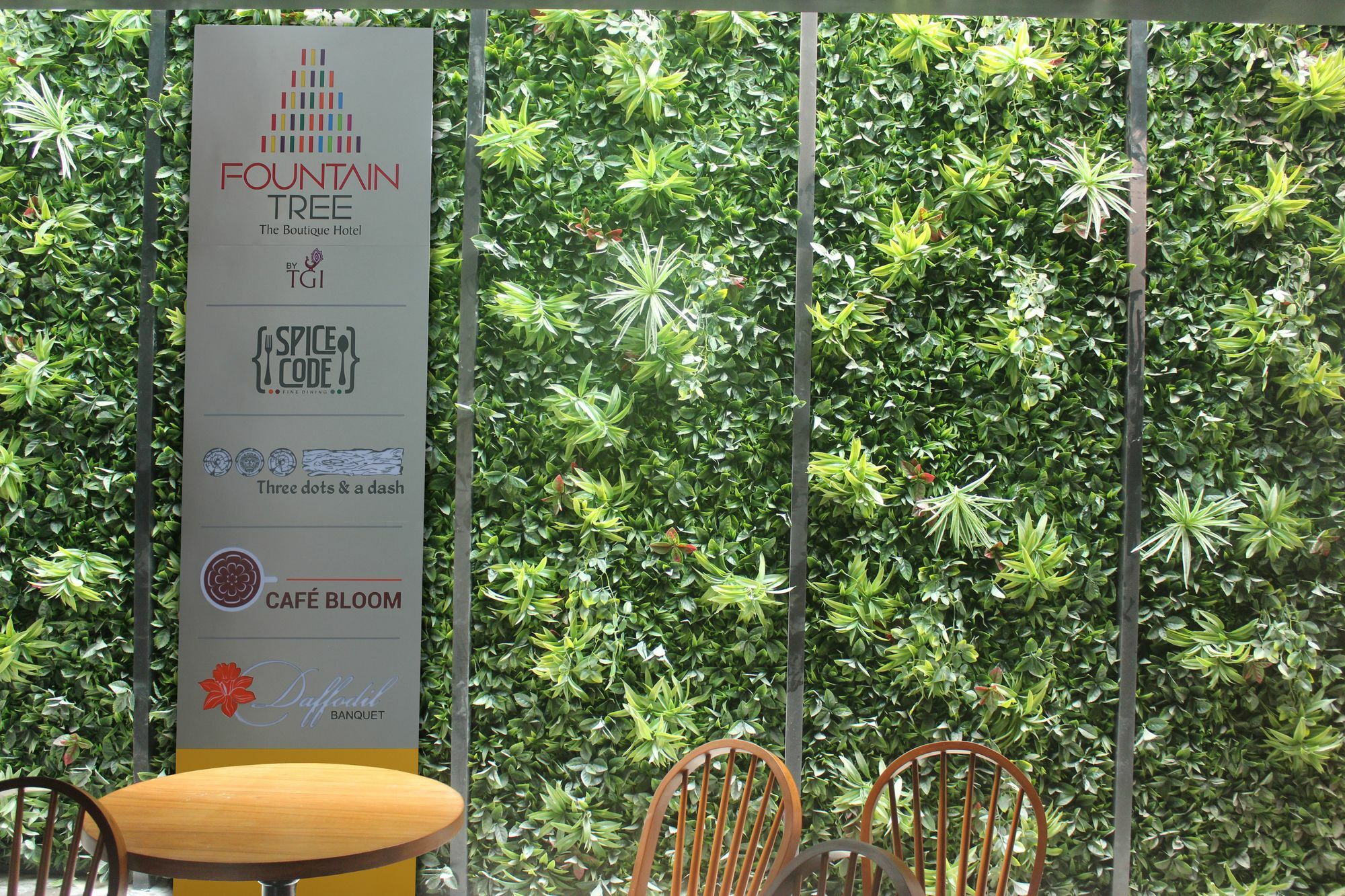 Hotel Fountain Tree By Tgi Bangalore Exterior foto